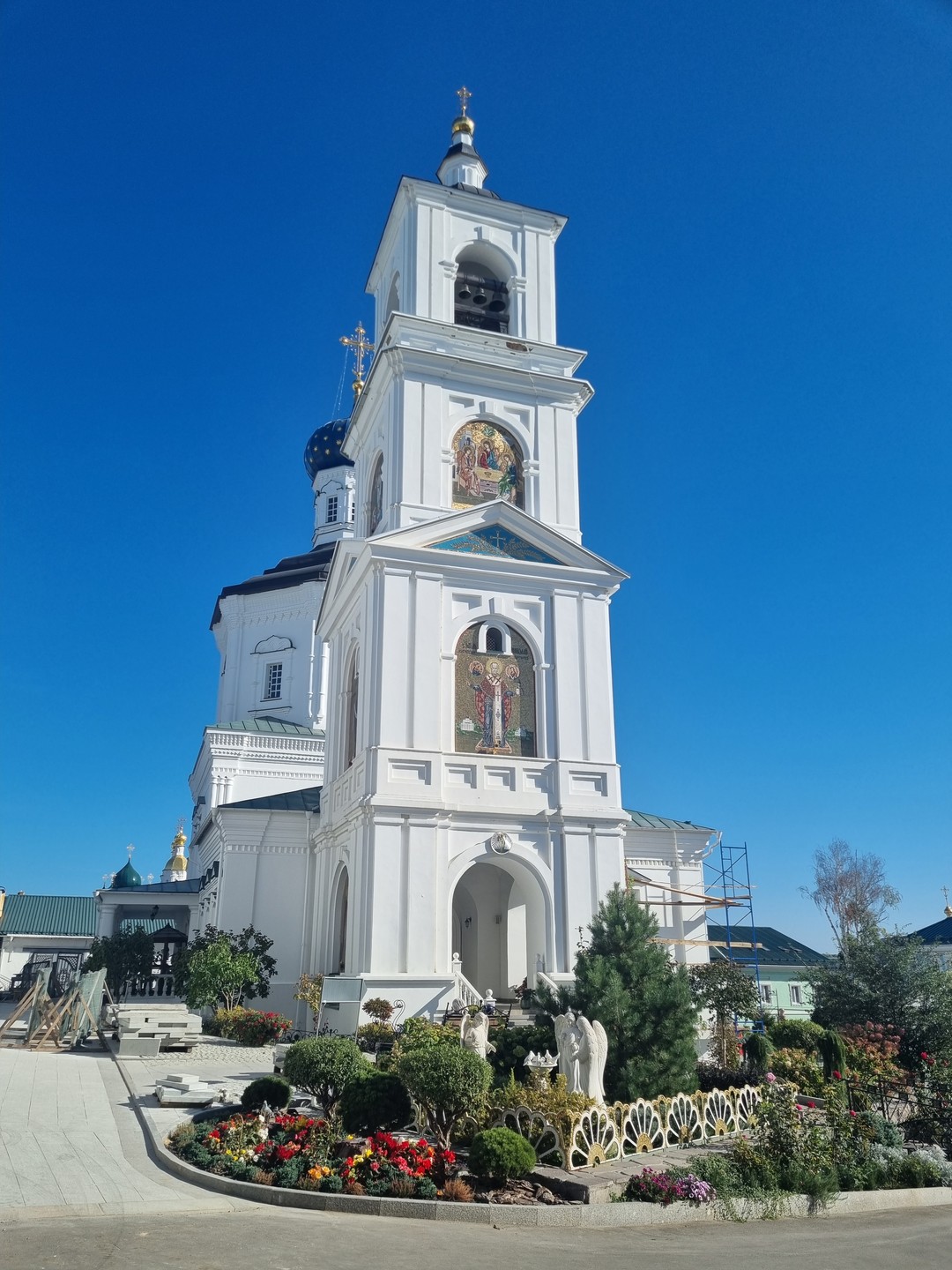 Замечательная увлекательная экскурсия с Алексеем Реутовым! Неожиданно интересно и просто восторженно встретил нас провинциальный Арзамаз! Столько