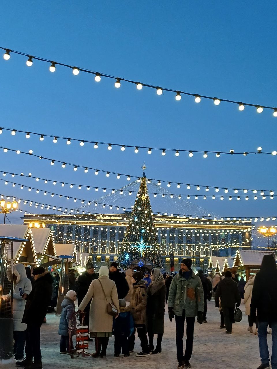 Все замечательно, познавательно. В экскурсии нет спектакля, можно задать вопрос и получить ответ. Во время экскурсии