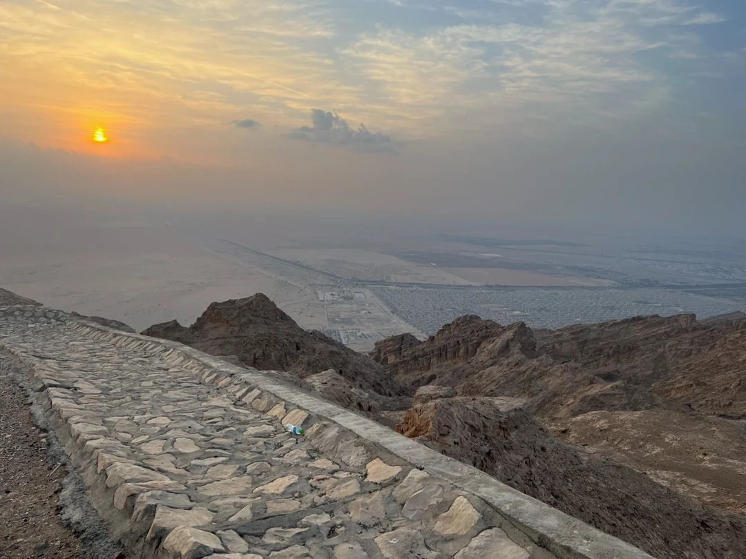 Отличная, интересная экскурсия! Центром для нас, конечно, являлся потрясающий зоопарк с сафари, но и закат на