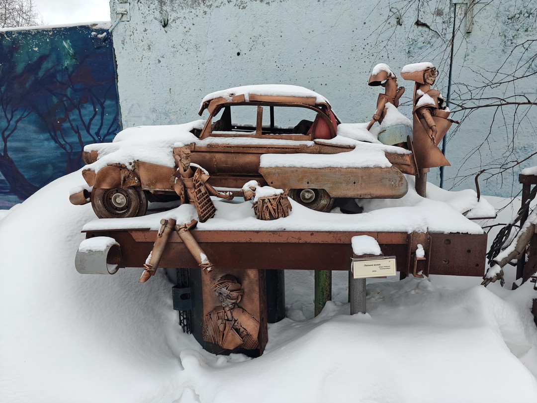 Само место, где проходит экскурсия, очень интересно, красиво и вызывает восхищение. Экскурсовод Елена дает полное погружение