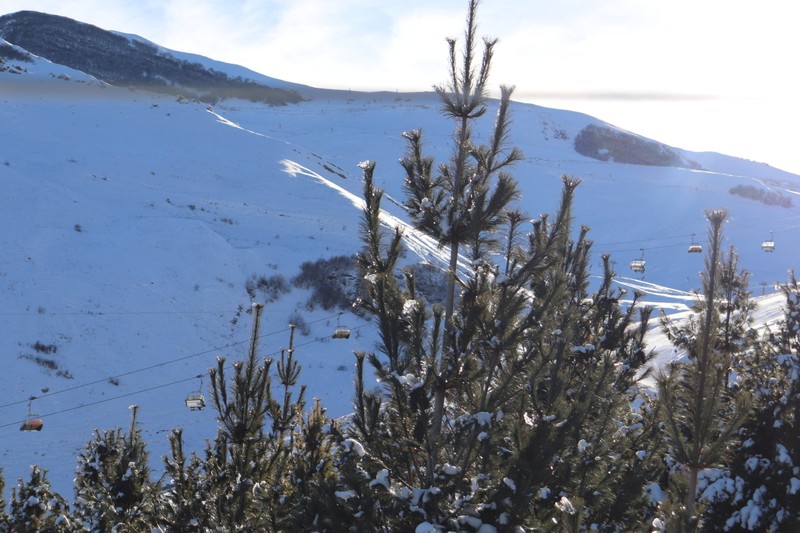 Янтарные горы Хызы и завораживающий «Шахдаг» - из Баку