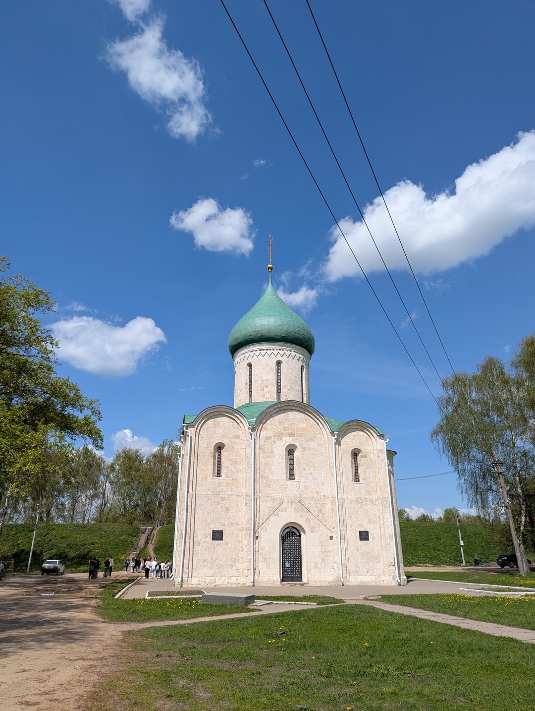 Невероятно душевная жительница Переславля сумела влюбить нас в свой родной город. Заинтересовала детей - младших школьников