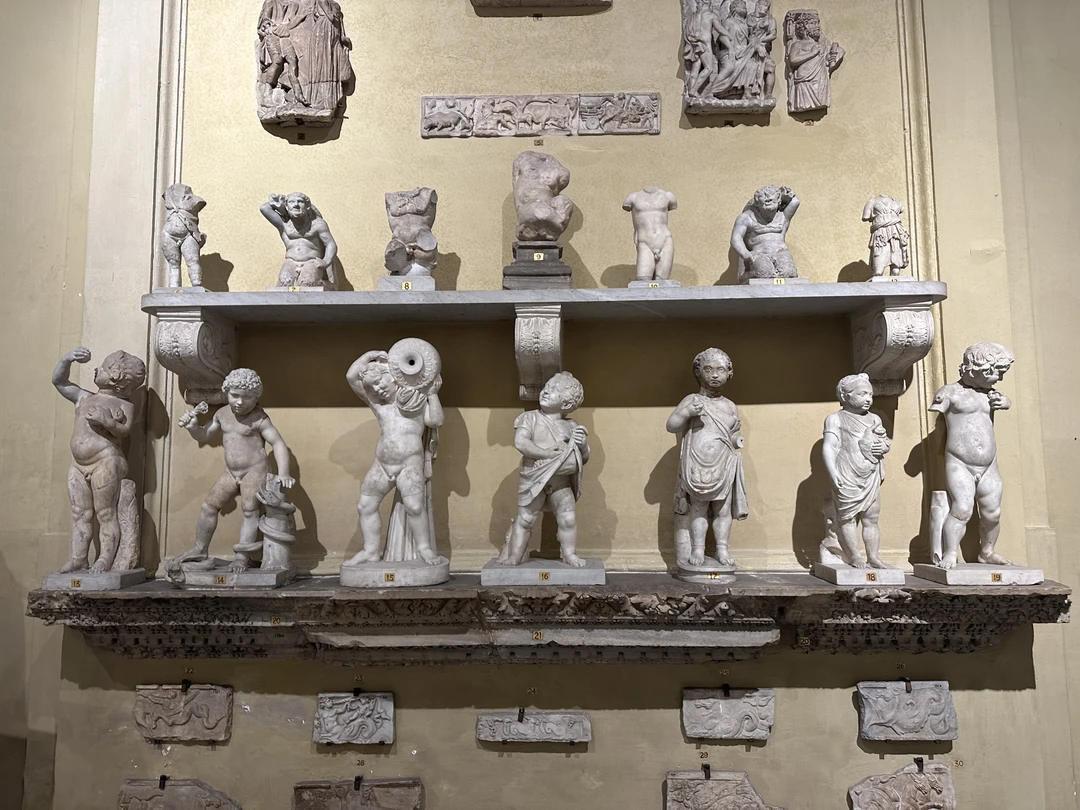 Потрясающая экскурсия! Гид-профессионал Максим! Много интересной информации! Много эмоций! Незабываемая экскурсия! Обязательна к посещению в Риме