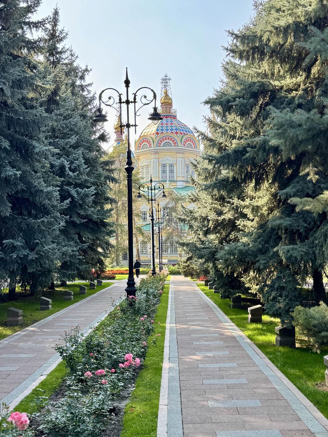 Экскурсию однозначно рекомендуем. Замечательное сочетание выезда в горы и пешеходной части в городе. Нашим гидом была