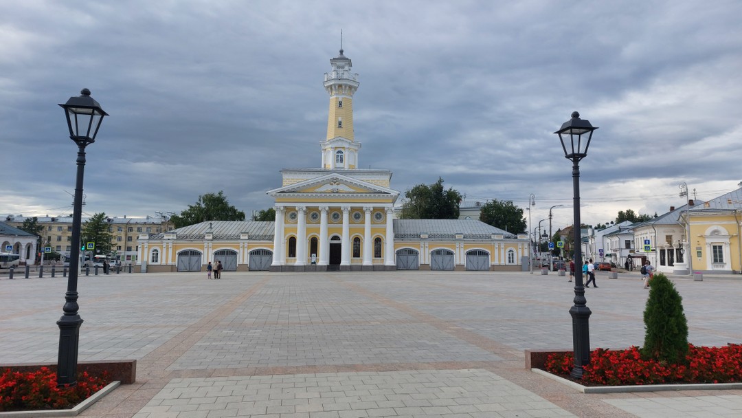 Обзорная пешеходная экскурсия по Кремлю и центру Пскова (Лариса)