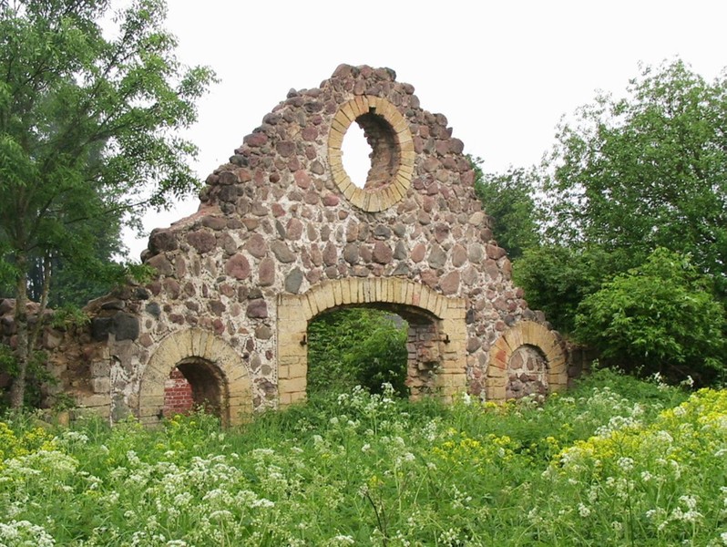 В старинные усадьбы — из Петербурга