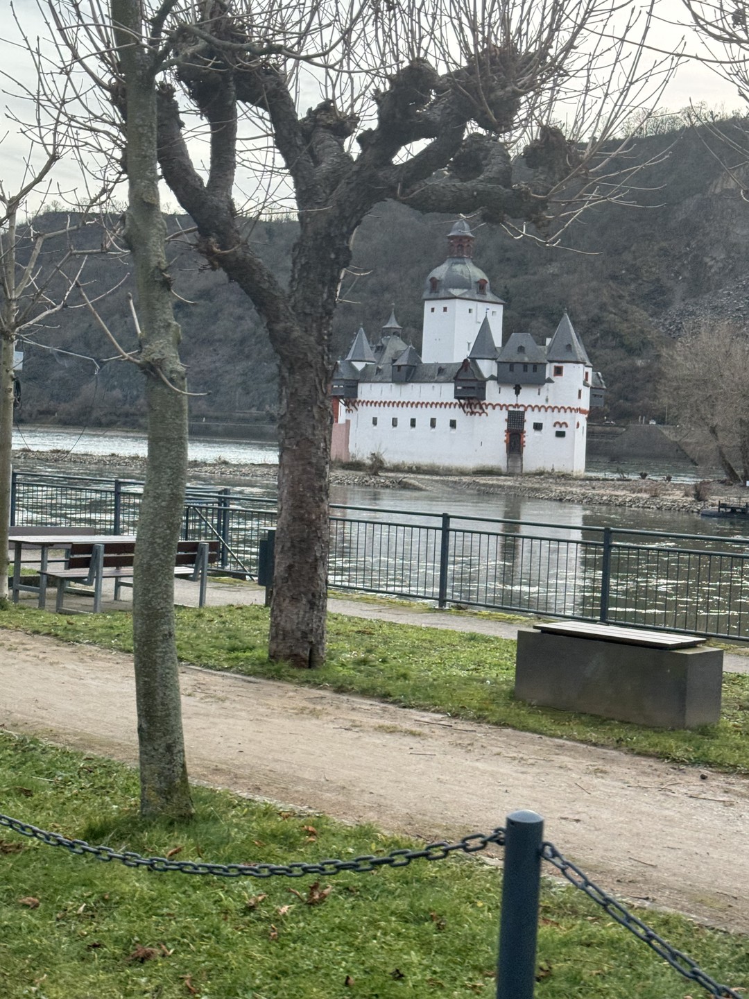 Татьяна это просто находка, отлично провели с ней день на экскурсии. Легко доступно комфортно все для