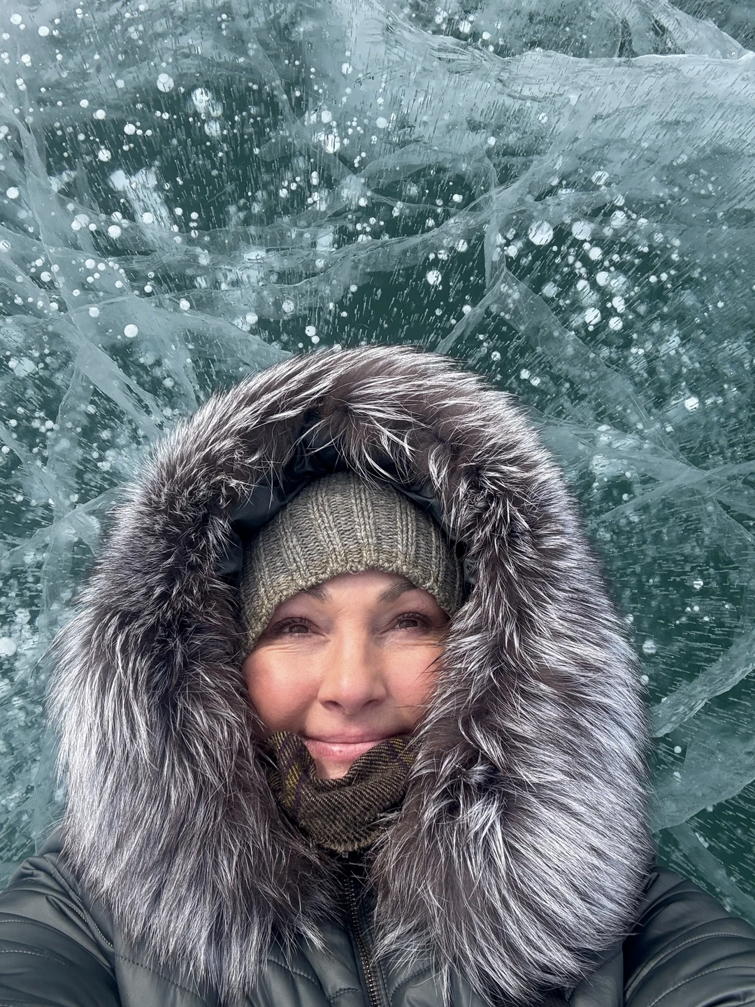 Два дня на Байкале пролетели как одно мгновение. Александр показал всё о чём мы мечтали и даже больше! Всем советую!