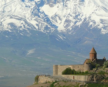 Монастырь Хор Вирап и Пещера Птиц