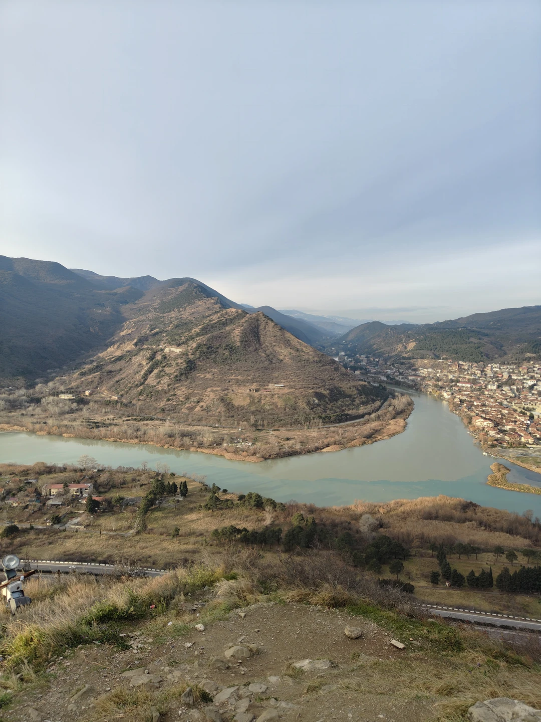 Побывали в Грузии впервые! Были впечатлены красотой страны, гостеприимством и радушием,с которым нас встретили! Все продумано