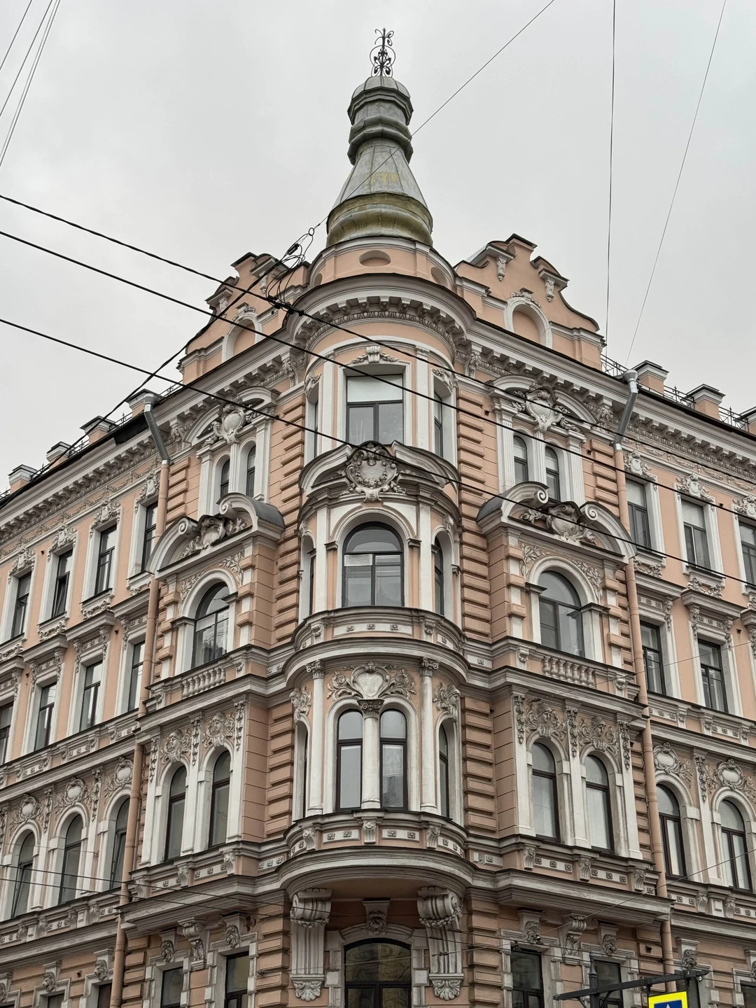 Во-первых отдельное спасибо за наушники! Я могла остановиться, сделать фотографии и при это быть в курсе