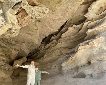 Домбай, Сырные пещеры