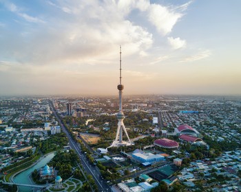 Ташкент: Старый город., комплекс Хаст-Имам, базар Чорсу, керамическая мастерская