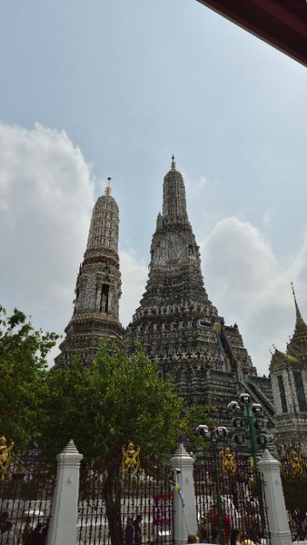 Хочу выразить огромную благодарность за потрясающую прогулку! Это был тот случай, когда гид и профессионал своего