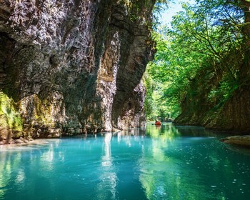 Пещера Прометея, лодочная прогулка и переезд в Кобулети