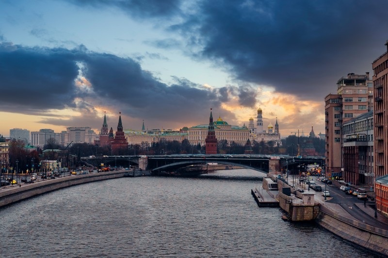 Фото к экскурсии По вечерней Москве — на теплоходе и автобусе