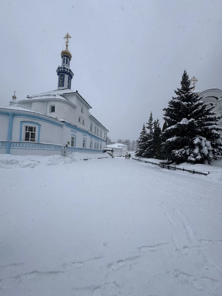экскурсия прошла замечательно, Гузель-экскурсовод приятная женщина, интересно рассказывала о местах, где мы пребывали. несмотря на погоду