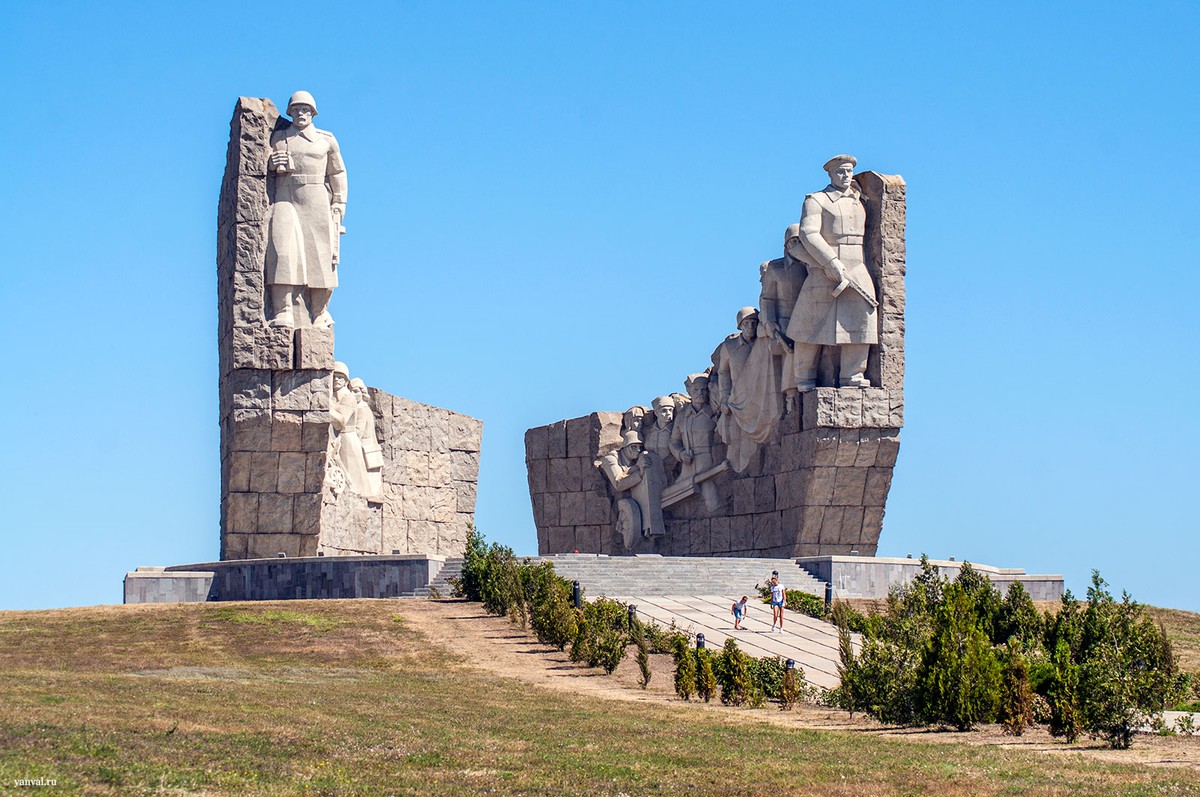 Главное изображение экскурсии - Легенды Миусс-фронта. Самбекские высоты