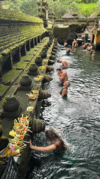 Очень понравился тур! МАДИ отличный гид, очень интересный человек, хорошо говорит по русски, много знает о