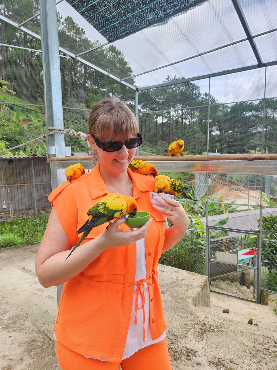 Шикарная экскурсия. Огромное спасибо Диане за отличное настроение,позитив и этот солнечный день. Неспеша посетили много интересных