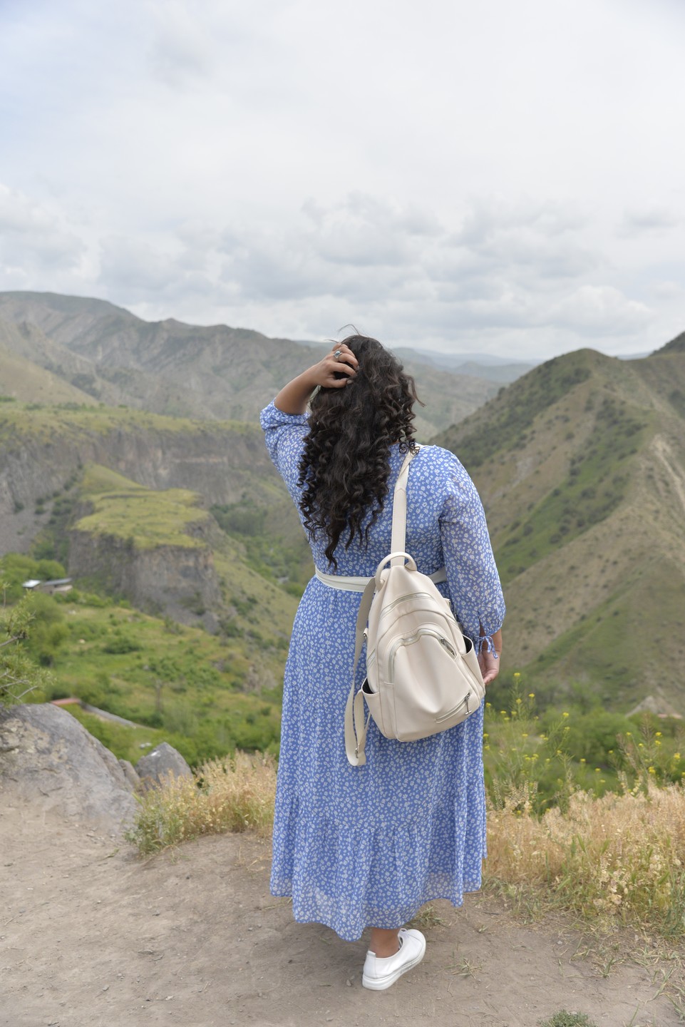Спасибо огромное Акопу за проведенную фотоэкскурсию!!! Посетили одни из самых прекрасных мест в Армении))) Пейзажи потрясающие!!!