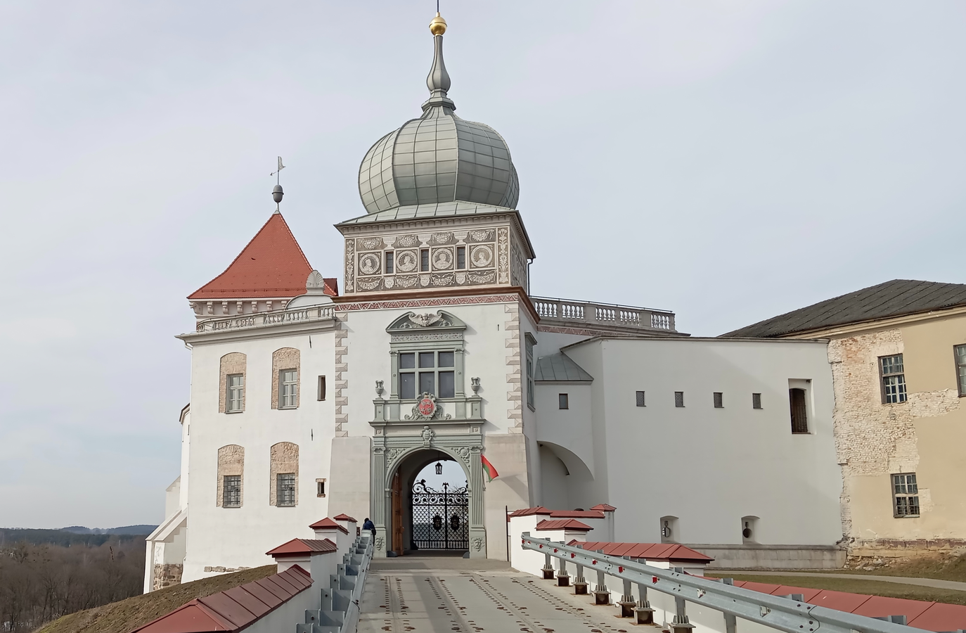 Трансфер из Минска в Гродно и обратно — с заездом в Лидский замок