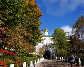 Изборск и Печоры