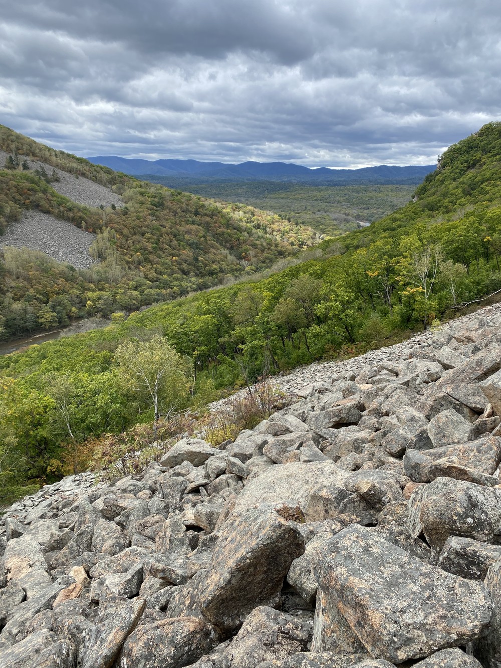 Ущелье Дарданеллы из Владивостока: река, тайга и горы (11/23)