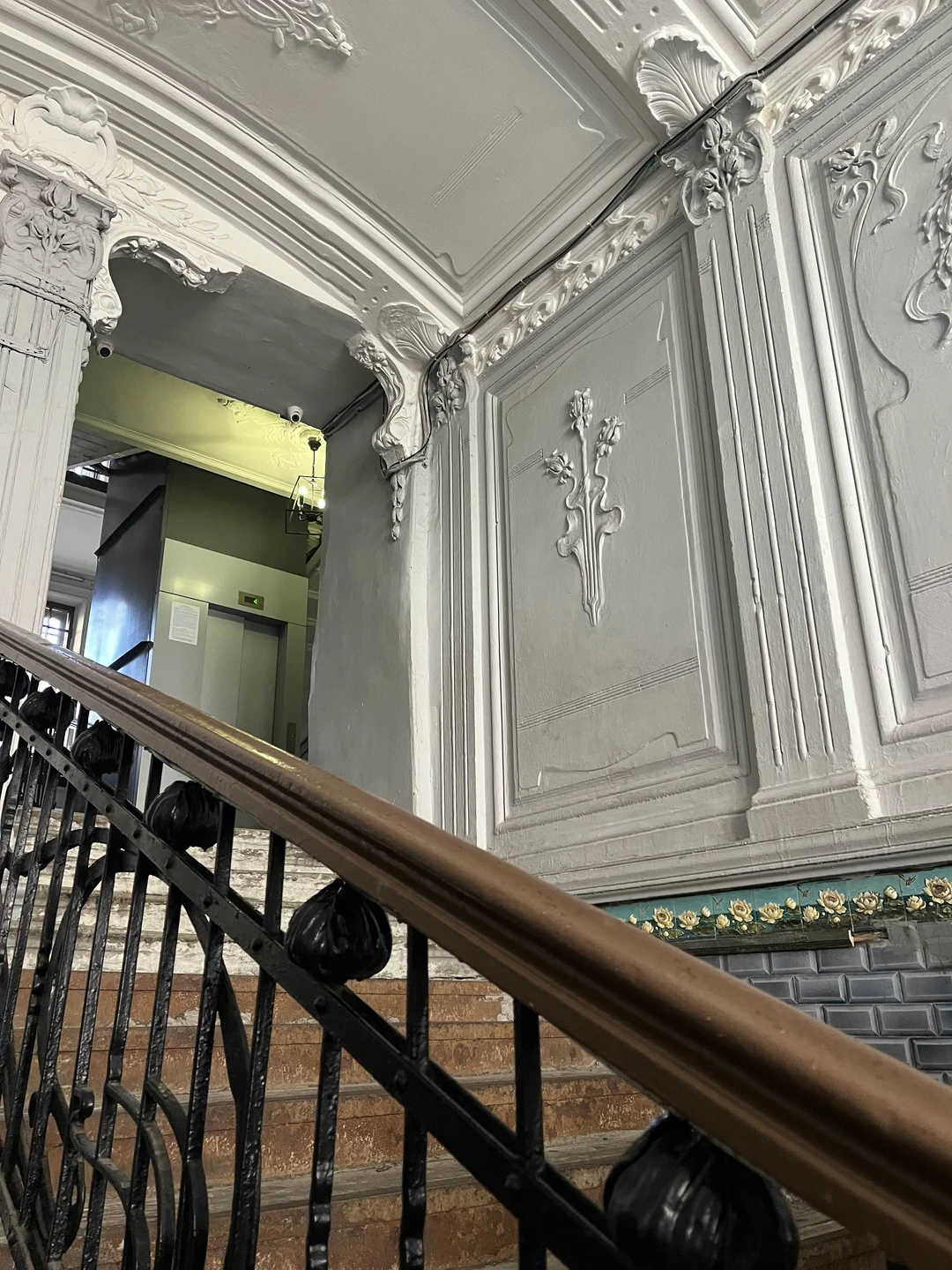 Must-see: Питер с высоты, парадные и коммуналка (Людмила)