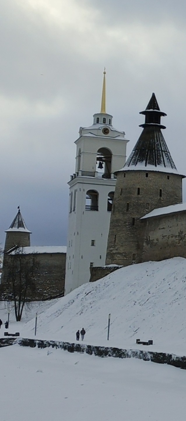 Автобусная экскурсия из Пскова в Изборск и Печоры (Марина)