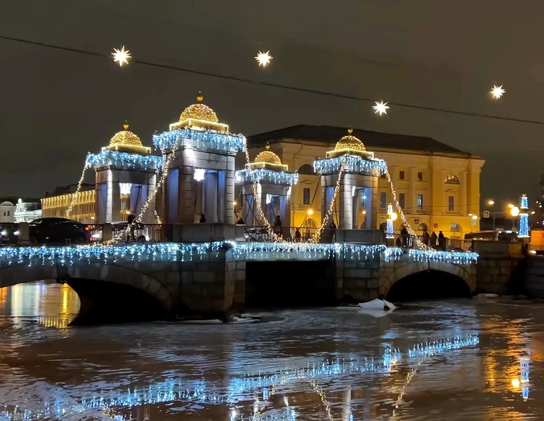 Новогоднее волшебство Петербурга