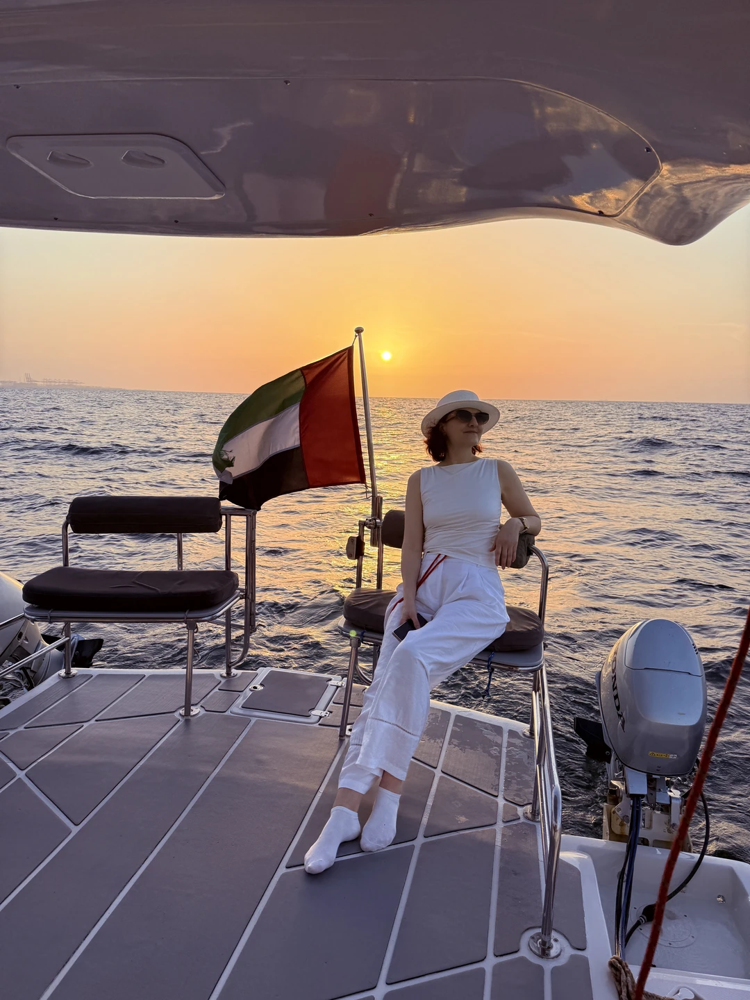 Сегодня забронировала и сразу получила информацию о встречи, организатор был на связи до встречи на причале