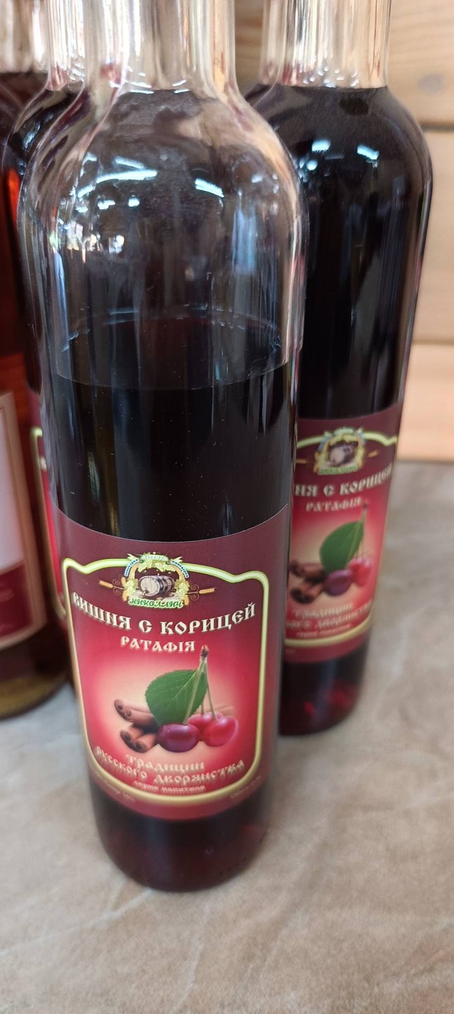 Это была потрясающая по информативности и вкусовым ощущениям экскурсия. Совершенно домашняя атмосфера, которую создают хозяева. Такое