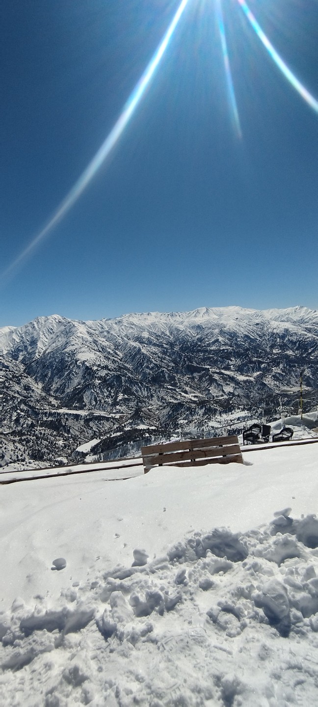 Были на экскурсии с гидом Андреем, и это было замечательно! Нам очень понравился маршрут, транспорт и