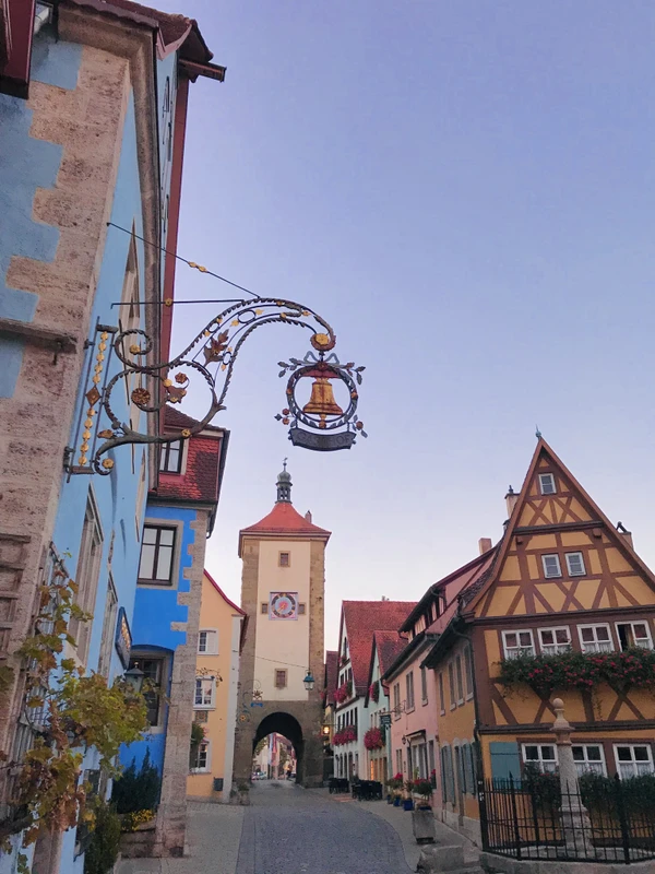 Ротенбург-на-Таубере: дверца в Рождество