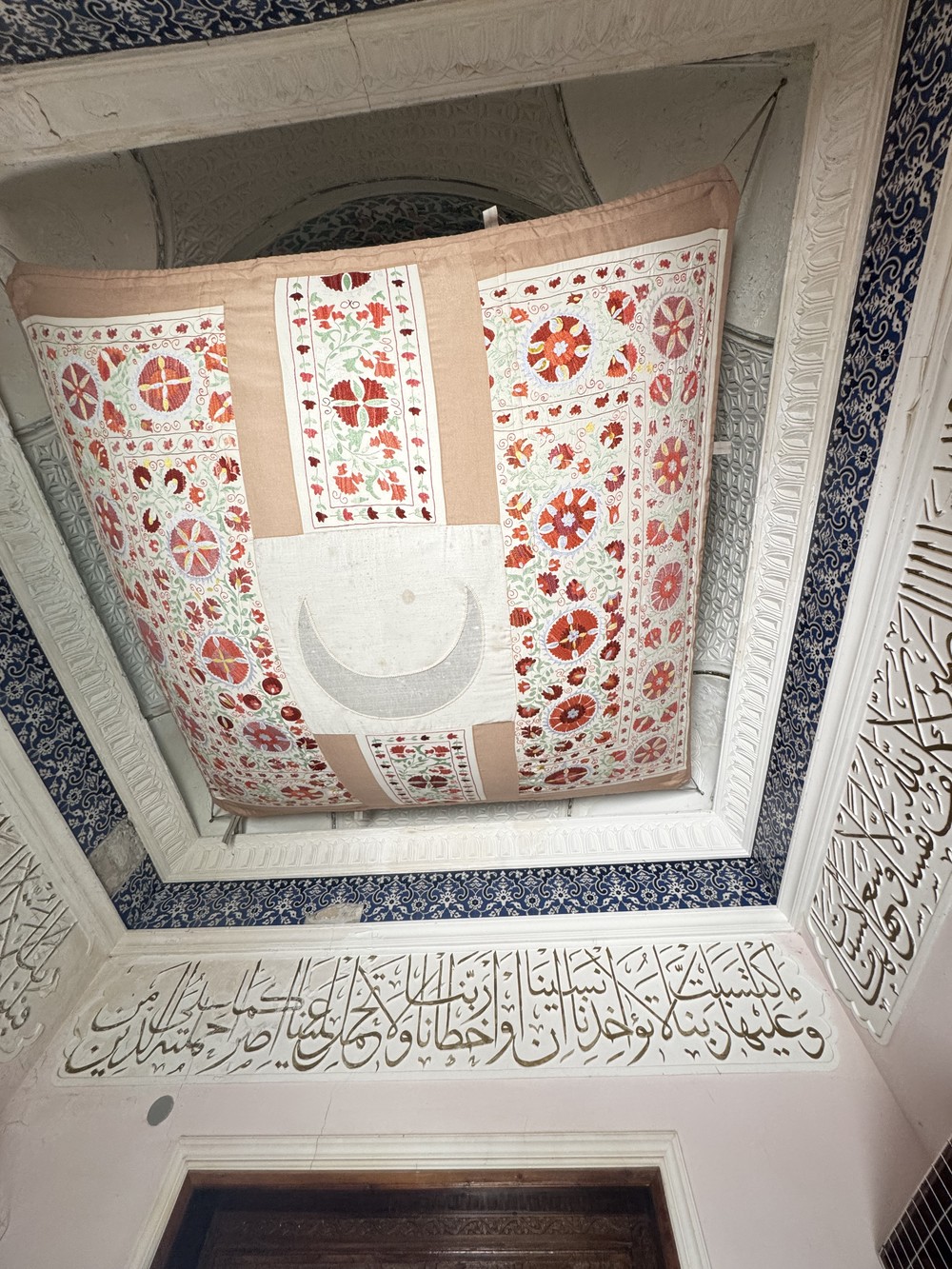 Из Ташкента — в Институт Солнца, мечеть Хазрат Али Бува и на винодельню (9/10)