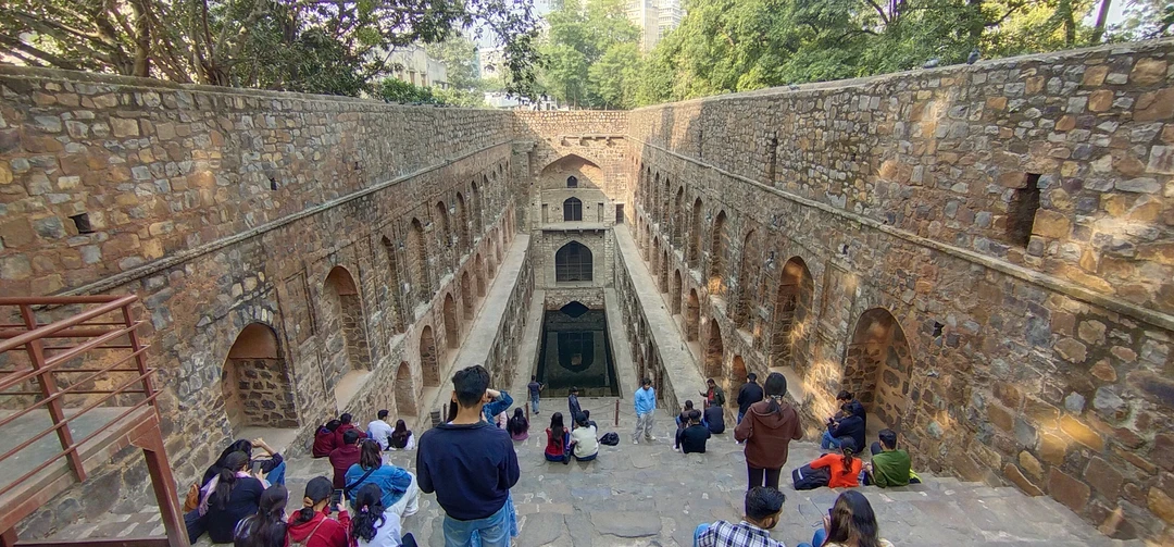 Очень интересная экскурсия. За один день успели осмотреть все основные достопримечательности Дели. Всё компактно, удобно и