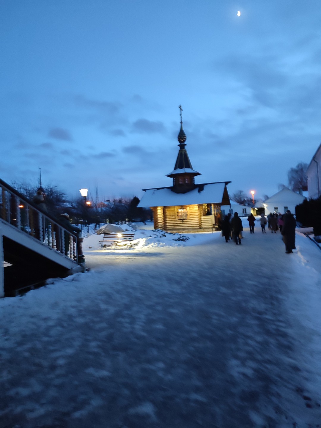 Экскурсия прошла на одном дыхании, интересно и познавательно. Узнали много интересных исторических фактов, а также увидели