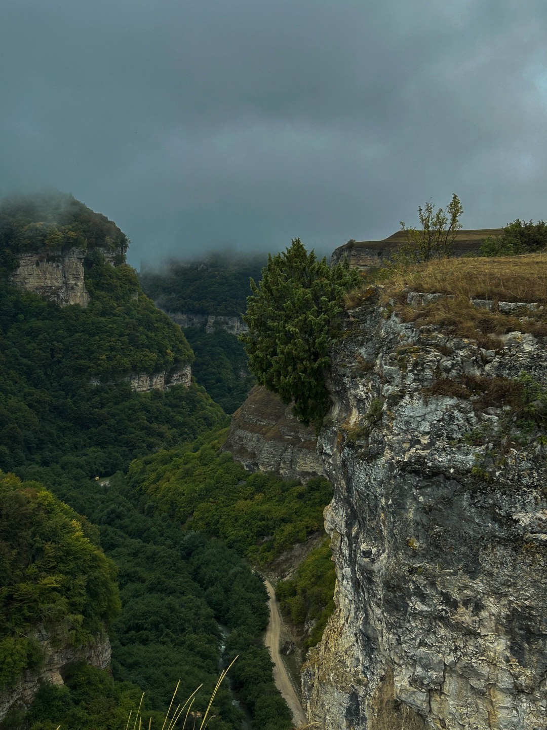 Очень понравилась экскурсия. Природа конечно, дух захватывает. Не смотря на то, что день был не солнечный,