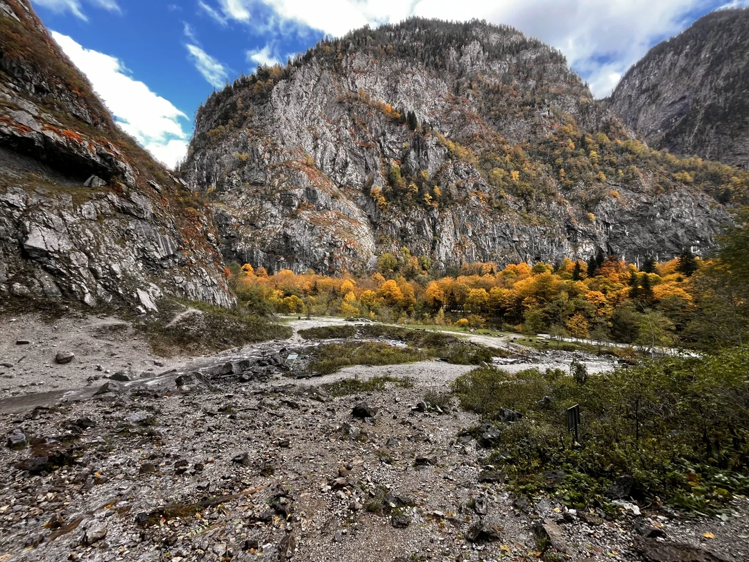 Отличный получился тур! Мы с девушкой в полном восторге, Руслан сам предлагал оптимальный маршрут, куда в