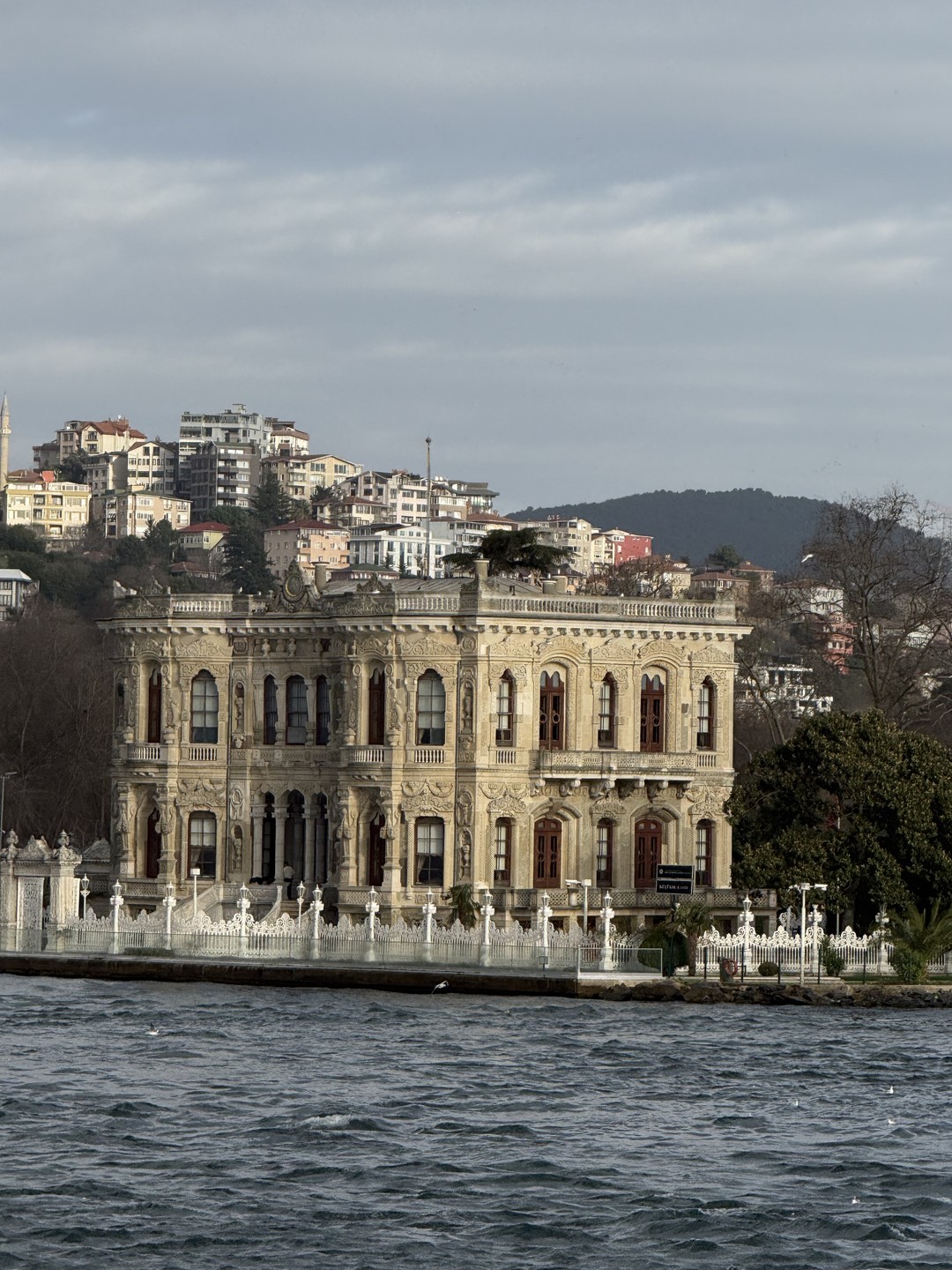 Нам очень понравилась эта экскурсия и экскурсовод Ясмина. Действительно это нетипичные места в Стамбуле в которые не попасть массовому туристу