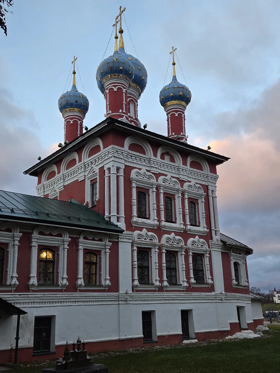 Были на экскурсии по Угличу с Галиной. Нам очень всё понравилось:много интересного и познавательного! Кремль,храмы и