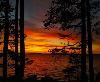 Лосевские пороги, крепость Корела, заброшенная кирха, парк «Долина водопадов», отдых в глэмпинге