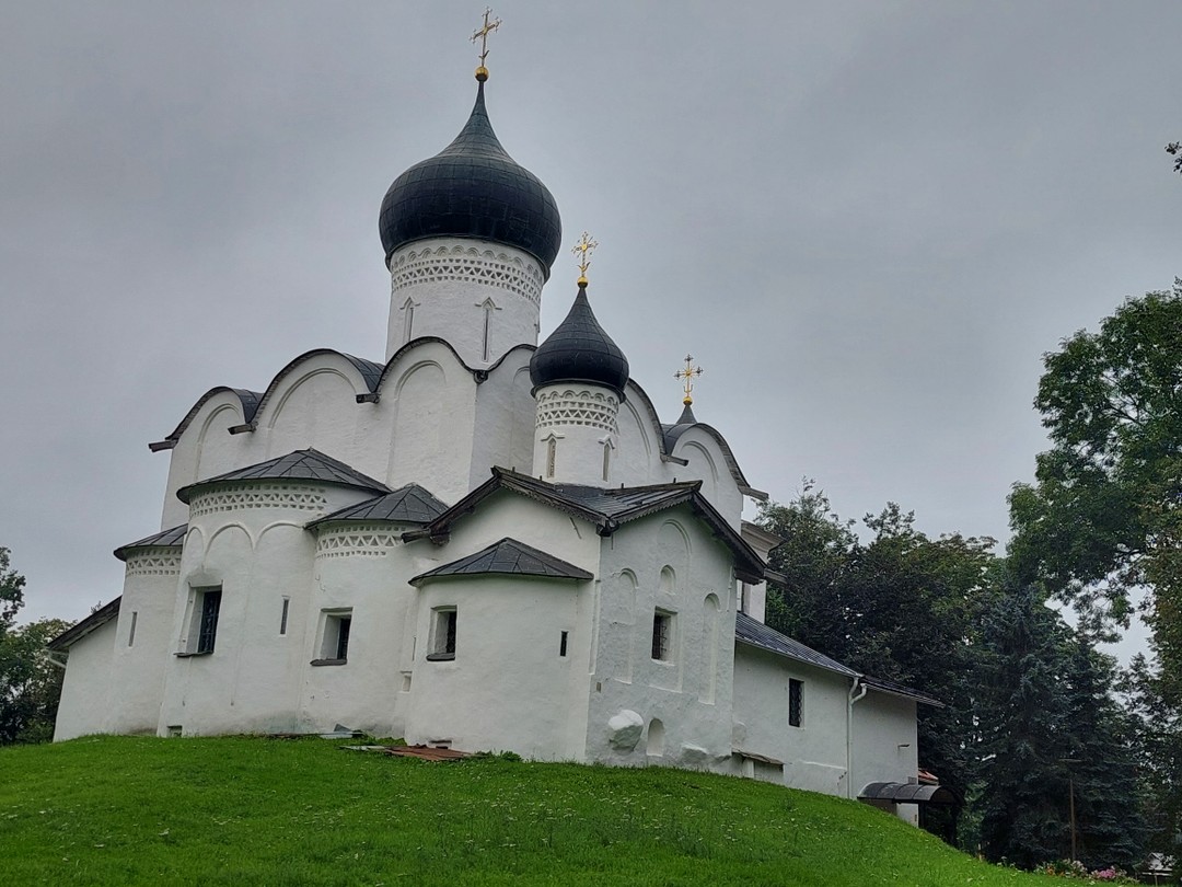 Псков в лицах, сюжетах и легендах (на вашем авто) (Татьяна)