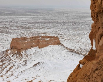 Переезд в Хиву, древние крепости, погружение в быт кочевников