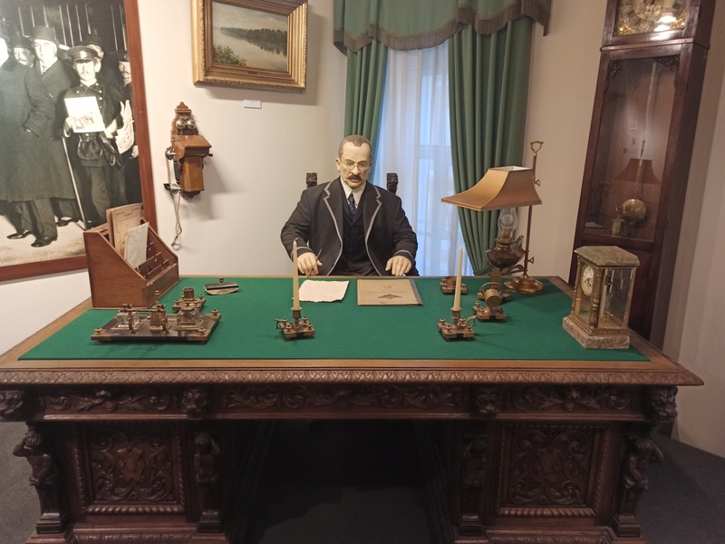 Комендантский дом: наглядная история Петербурга