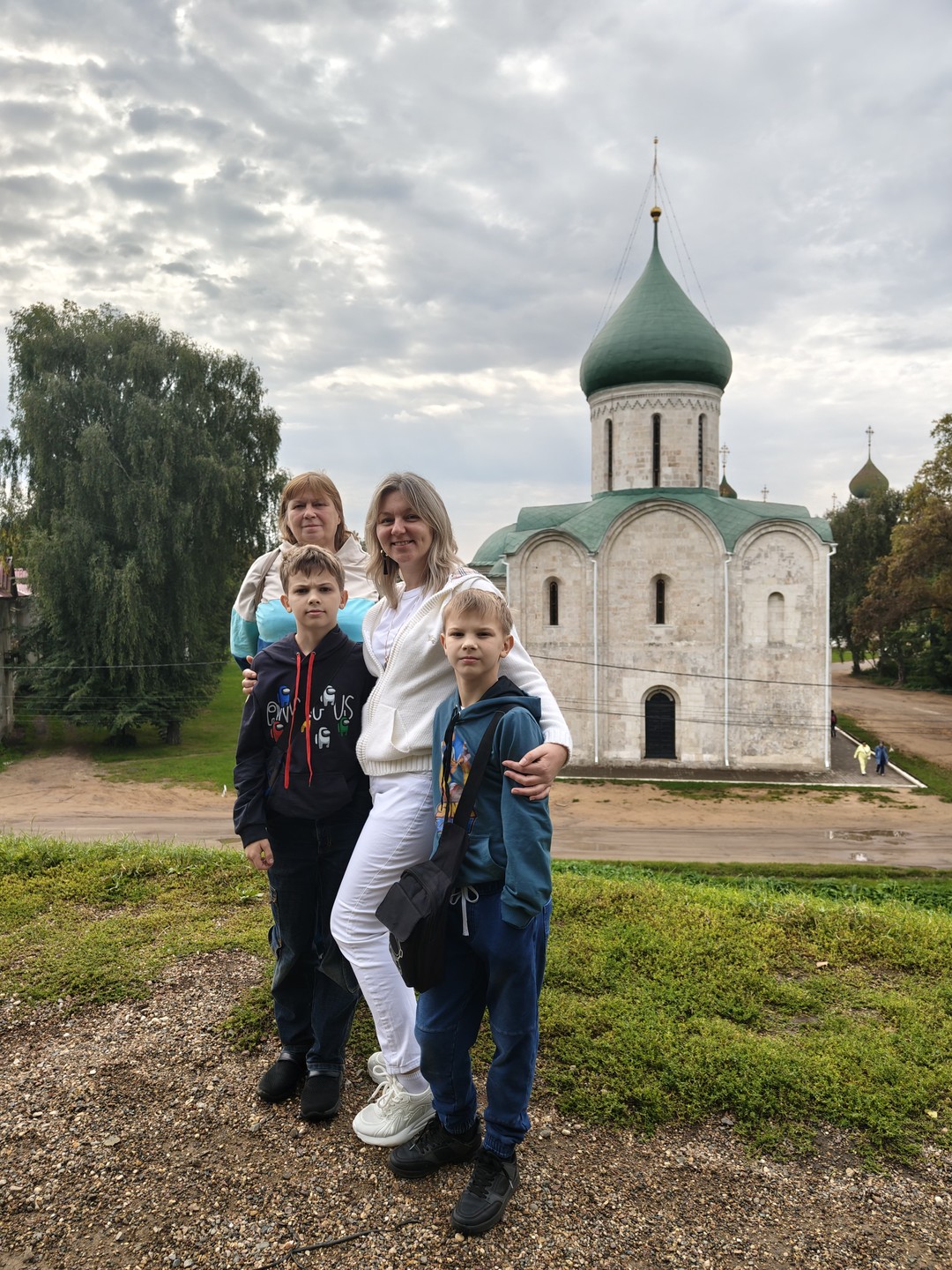 Отличная экскурсия для семей с детьми. Помимо рассказа об истории города в программу включены загадки, старинные