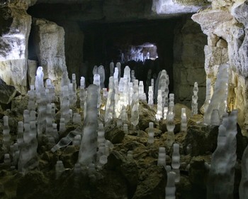 Усадьба Чукавино, Старица, собор Бориса и Глеба, Старицкие пещеры