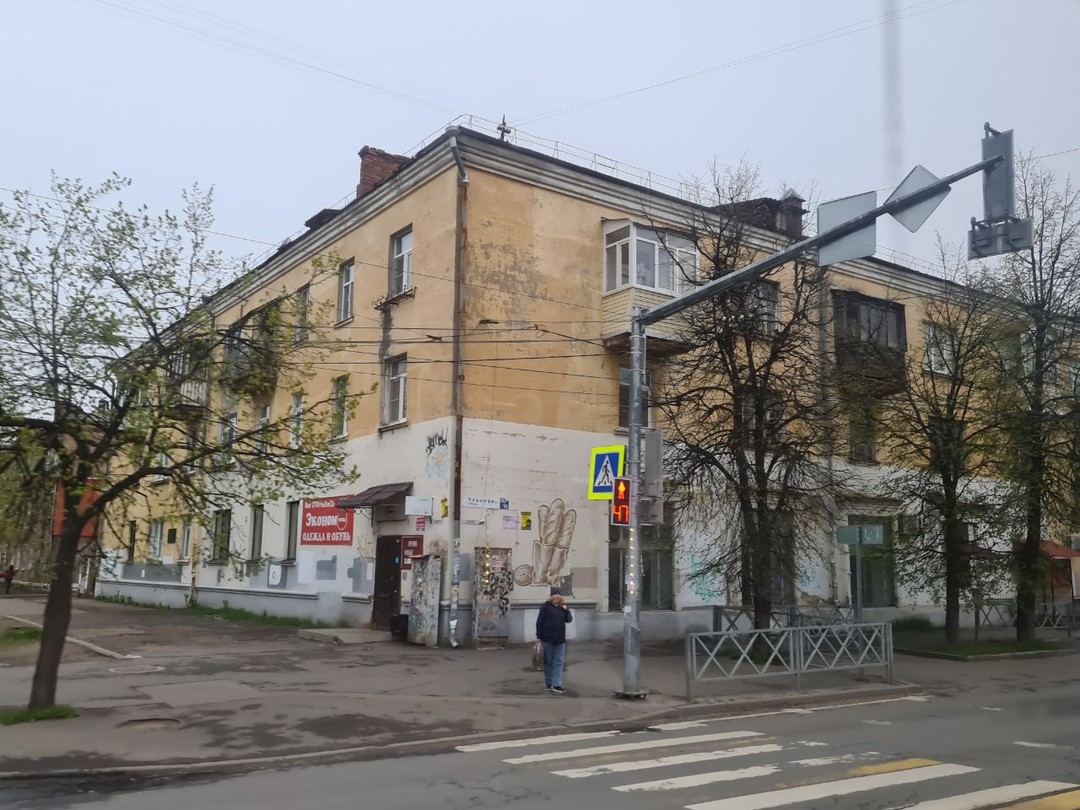 Отдельные вопросы вызвал выбранный маршрут: было такое впечатление, что нас везли по гетто😢
