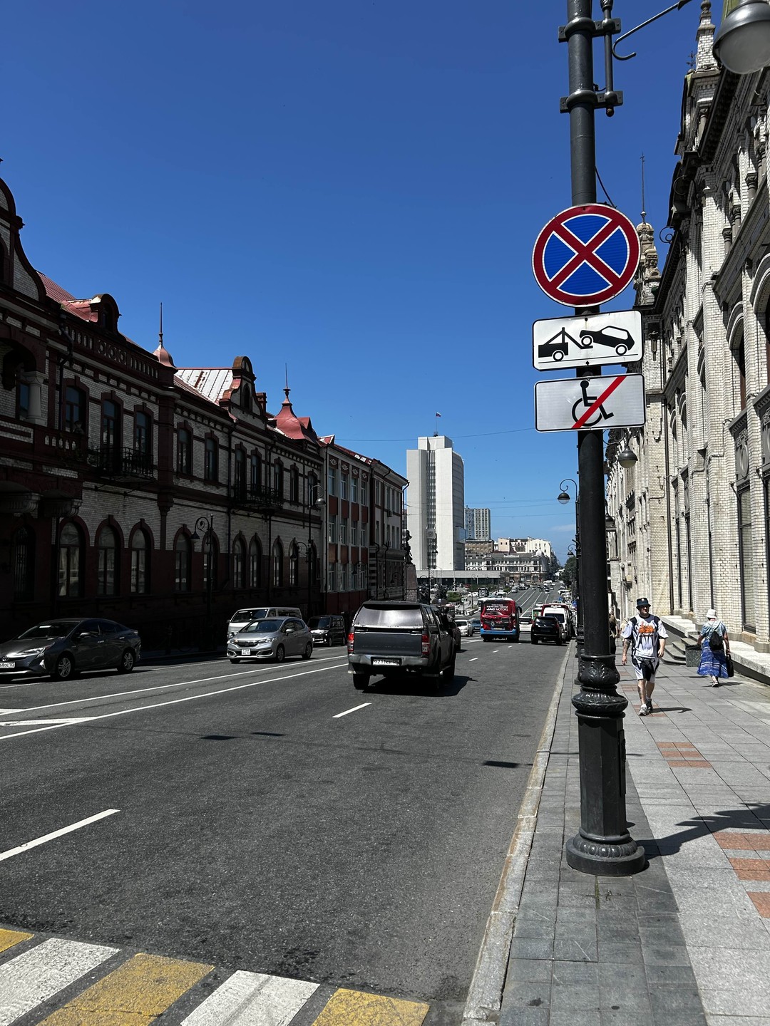 Мы просто влюбились в этот город. В том числе с помощью Виталия. Провел и провез нас по основным достопримечательностям, без сложностей и с любовью❤️